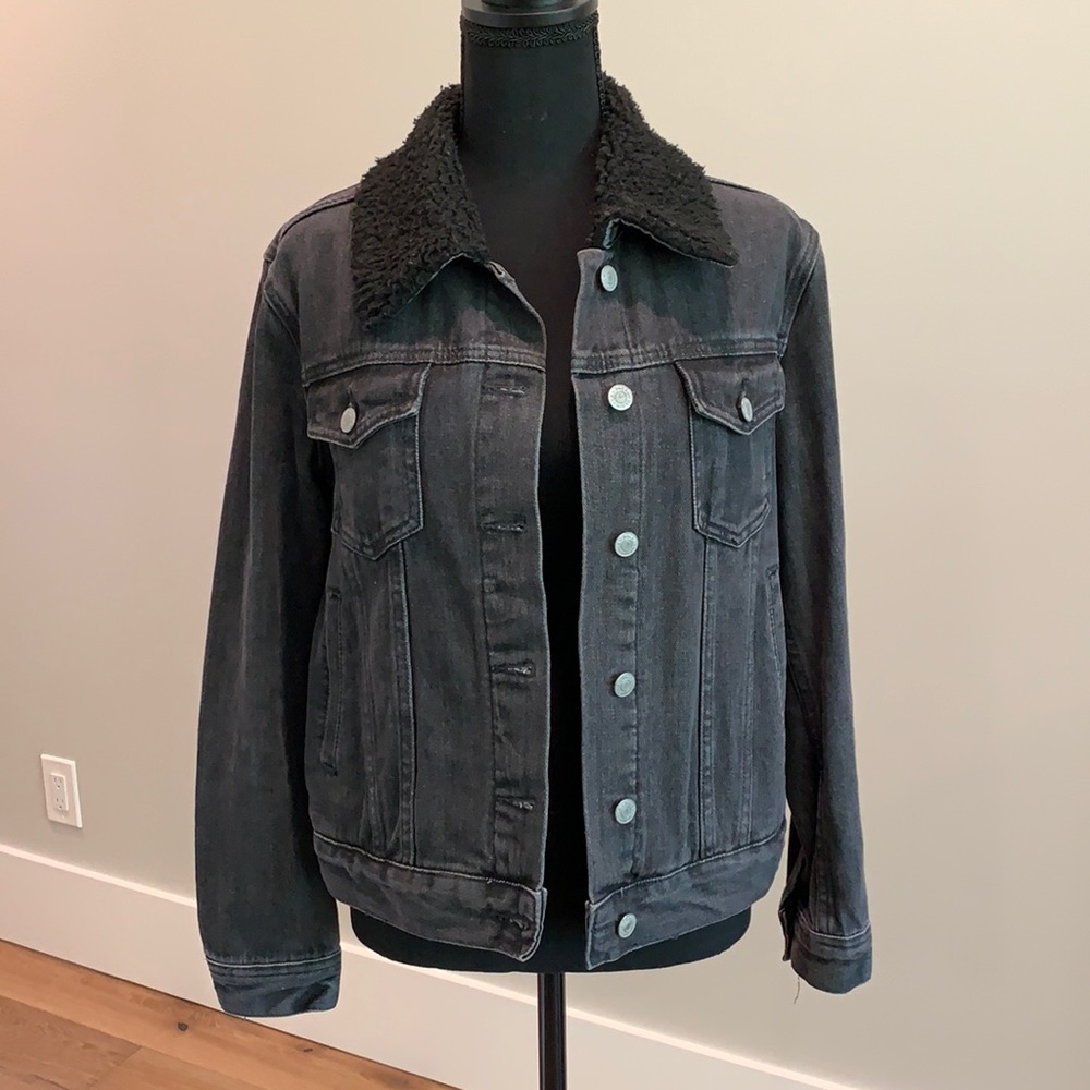 Black denim jacket with faux fur collar